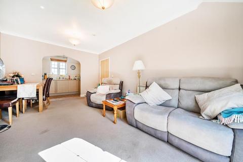 2 bedroom flat for sale, Newbury,  Berkshire,  RG14