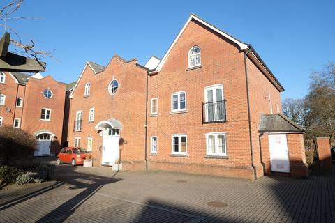 2 bedroom flat for sale, Quayside Walk, Marchwood SO40