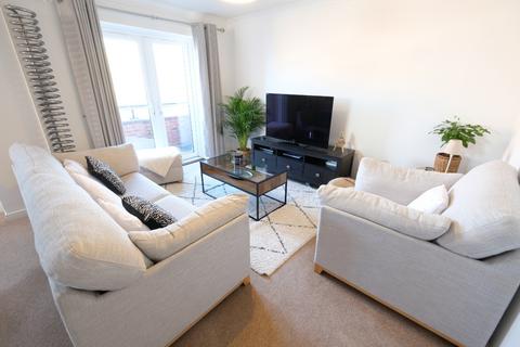 2 bedroom flat for sale, Quayside Walk, Marchwood SO40