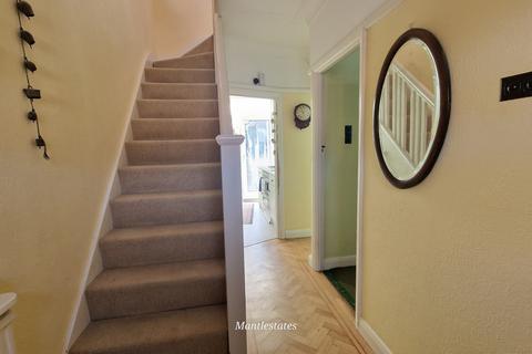 3 bedroom end of terrace house for sale, Woodfield Drive, East Barnet EN4