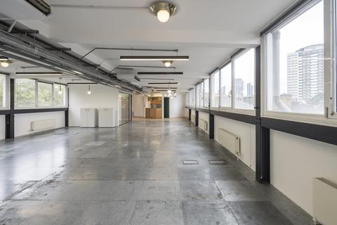 Office to rent, The Market Building, 72-82 Rosebery Avenue, Clerkenwell, EC1R 4RW