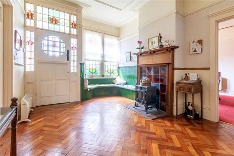 7 Cefn Coed Road, Cardiff, CF23 6AN