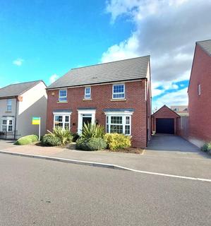 4 bedroom detached house for sale, Packwood Crescent, Earls Barton, Northamptonshire NN6