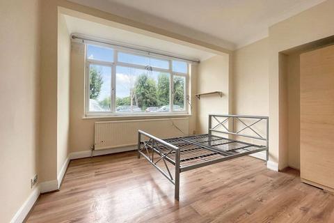 1 bedroom ground floor maisonette for sale, Bridgewater Road, Wembley, HA0