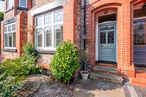 4 bedroom terraced house for sale, Cedar Road, Hale, Altrincham