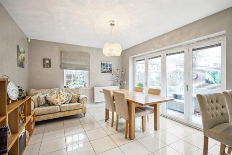 1 Willow Grove, Dalton, Thirsk, YO7 3QH