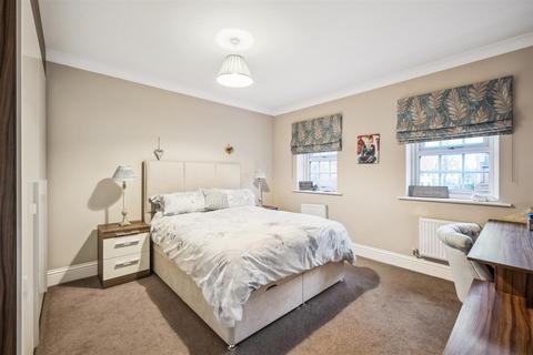 1 Willow Grove, Dalton, Thirsk, YO7 3QH