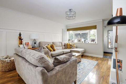 54 Kingsway, Caversham, Reading, RG4 6RH