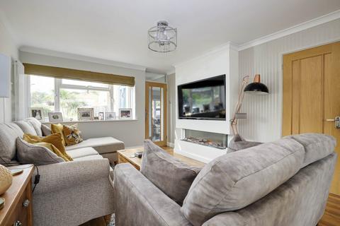 54 Kingsway, Caversham, Reading, RG4 6RH