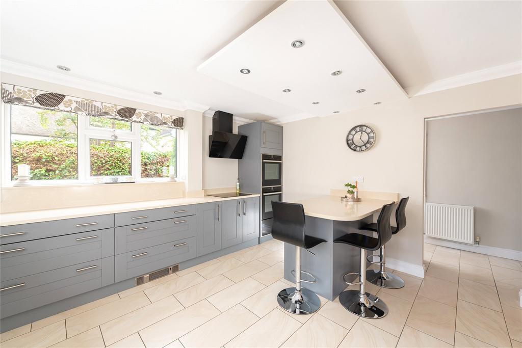 Kitchen/Breakfast Rm