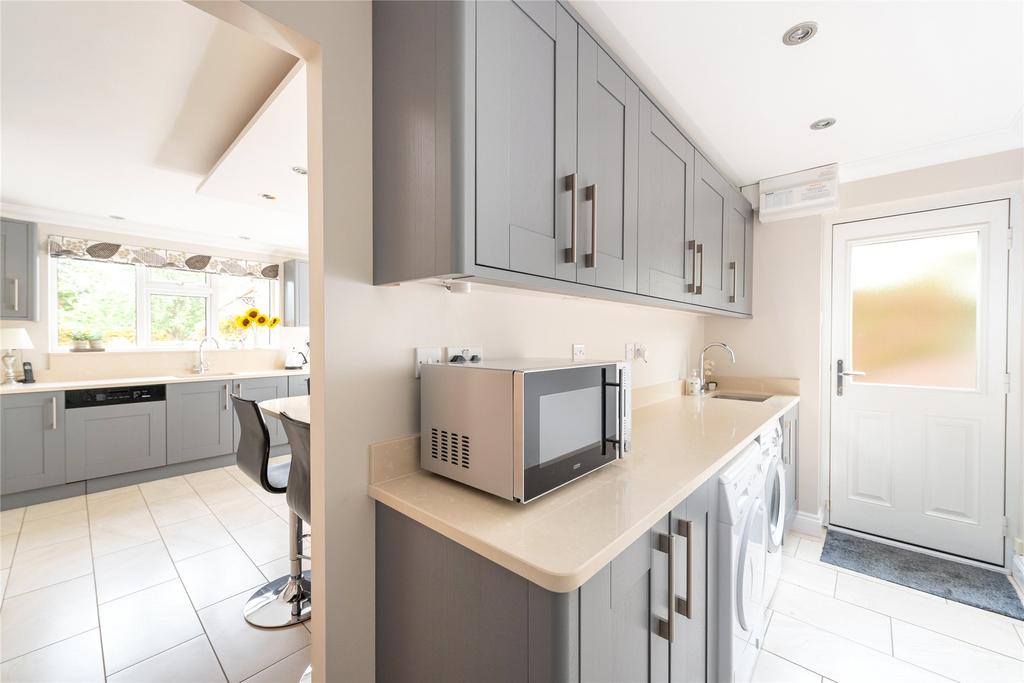 Kitchen/Utility Room