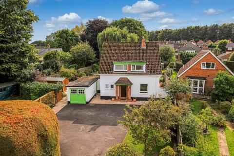 3 bedroom detached house for sale, Britford Lane, Harnham