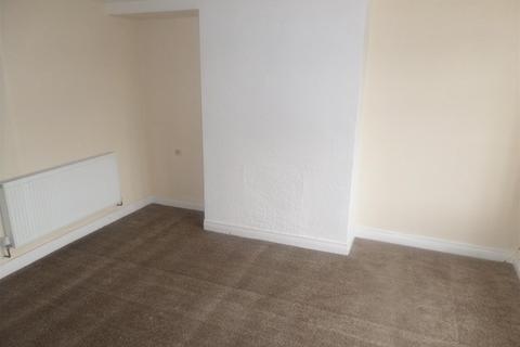 3 bedroom semi-detached house to rent, Hollands Road, Walsall