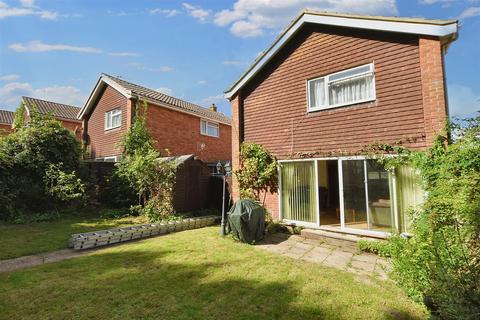 3 bedroom detached house for sale, Burton Road, Eastbourne