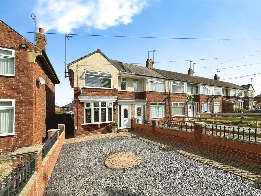 Wold Road, Hull HU5 2 bed end of terrace house for sale £155,000