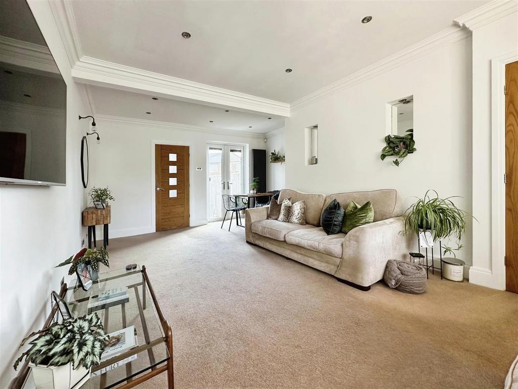 Wold Road, Hull HU5 2 bed end of terrace house for sale £155,000