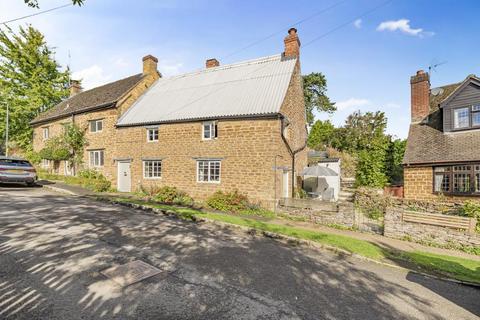 The Cottage Bunkers Hill, Badby, Daventry, NN11 3AW