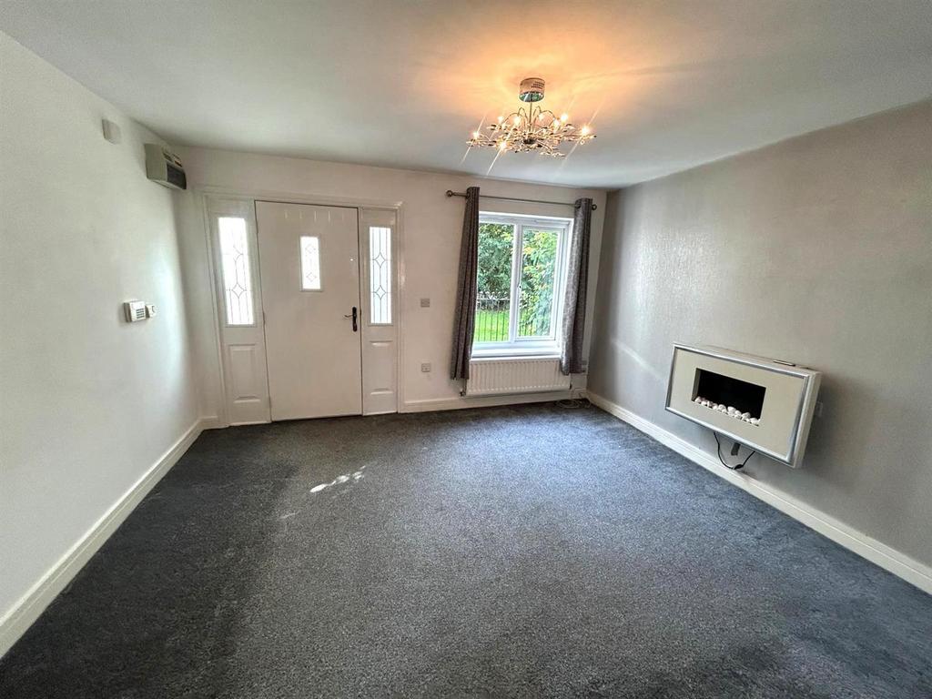 Living Room 2.jpg