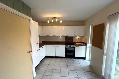 4 bedroom end of terrace house to rent, Barmouth Walk Hollinwood Oldham Lancashire