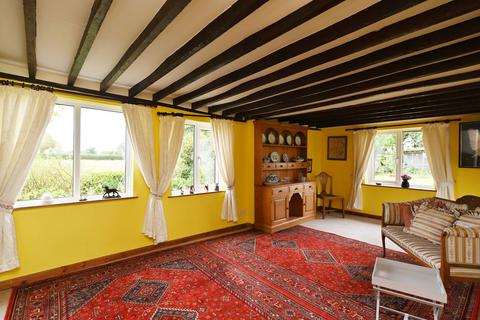 5 bedroom detached house for sale, Norwich Road, Harleston, IP20 0BD