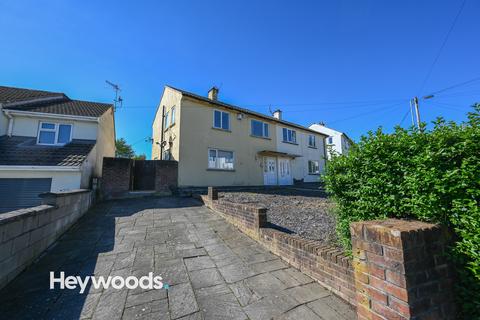 4 bedroom semi-detached house to rent, Buxton Avenue, Newcastle-under-Lyme, Staffordshire