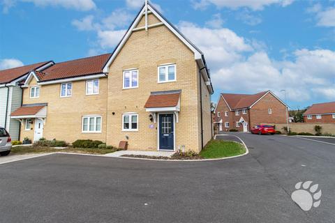 3 bedroom semi-detached house for sale, Bonnell Close, Wickford SS11