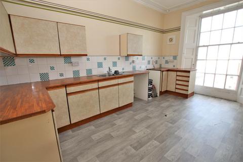 3 bedroom flat to rent, High Street, Devon EX34