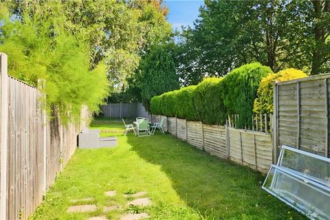 3 bedroom semi-detached house to rent, Wendover Road, Staines-upon-Thames, Surrey, TW18