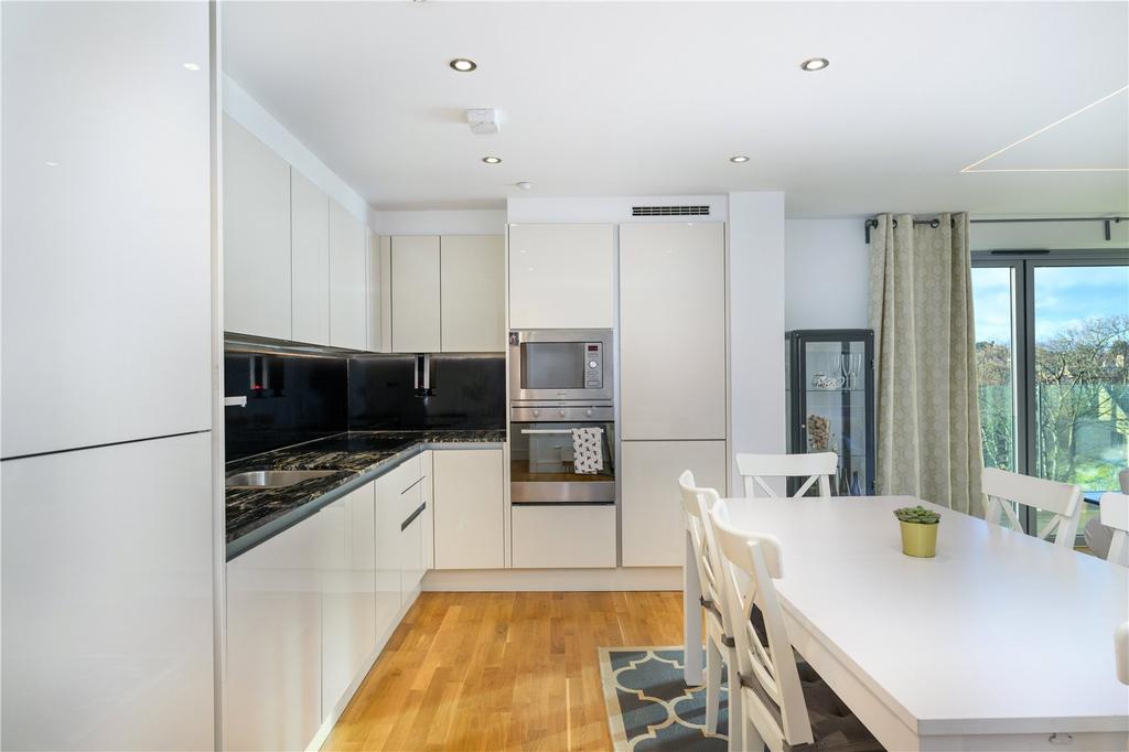 Kitchen/Dining Area