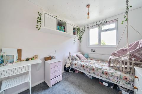 24 Coopers Close, South Darenth, Dartford, DA4 9AH