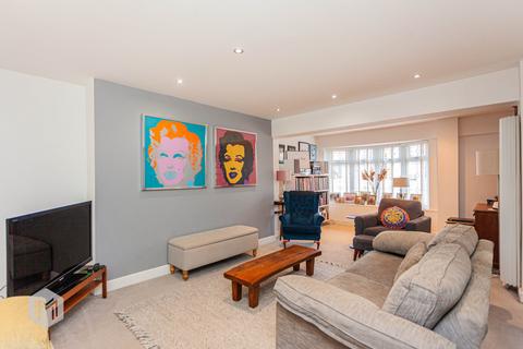 36 Trimingham Drive, Bury, BL8 1JW