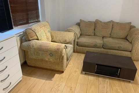 undefined, Flat d, - John Street, Luton