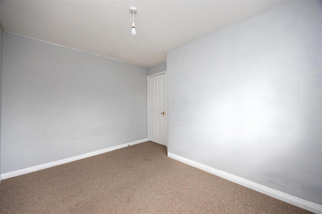 6 Walmesley Chase Trowbridge BA14 7 HY (16).jpg