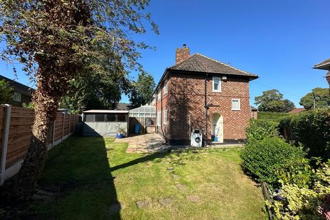 3 bedroom end of terrace house to rent, Manchester, Manchester M23