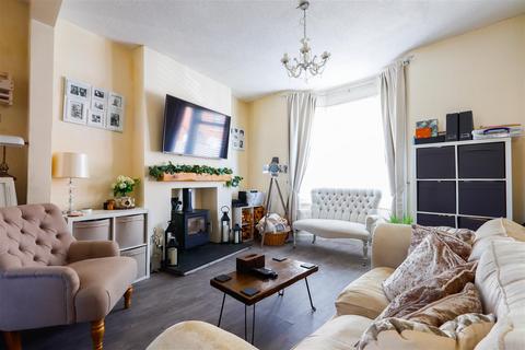 2 bedroom house for sale, Trinity Street, Barry