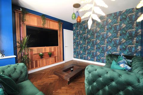 1 Ashvale Drive, Upminster, RM14 3LX