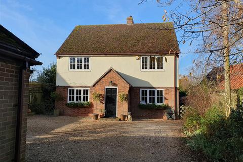 3 bedroom detached house for sale, Cross End, Pebmarsh