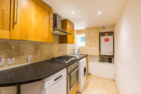 1 bedroom flat for sale, Crescent Road, Crouch End, London, N8