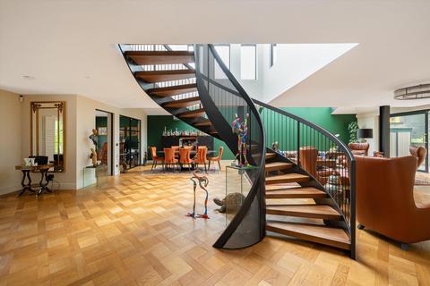 5 bedroom detached house for sale, Hillside Close, St John's Wood NW8