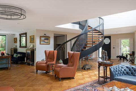 5 bedroom detached house for sale, Hillside Close, St John's Wood NW8