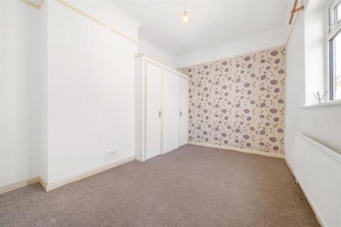 2 bedroom flat for sale, Bloom Grove, London