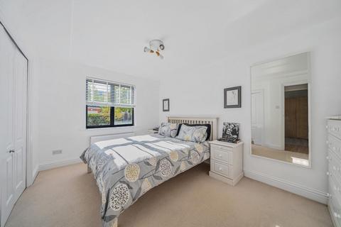 3 bedroom flat for sale, Tollington Way, Holloway