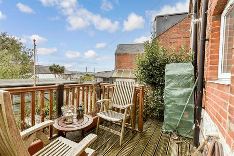 2 bedroom terraced house for sale, Tennyson Road, Cowes, Isle of Wight