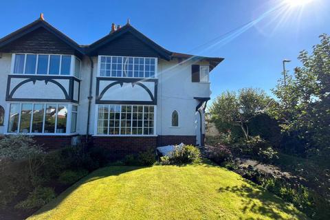 3 bedroom semi-detached house to rent, Highcross Road, Lancashire