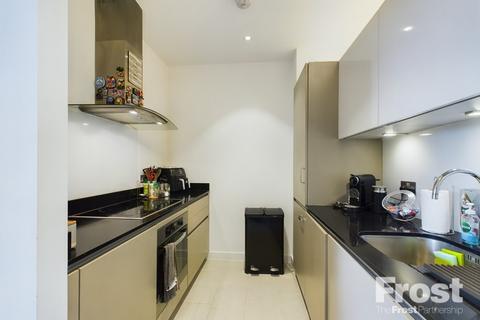 1 bedroom apartment for sale, Fairfield Avenue, Staines-upon-Thames, Surrey, TW18