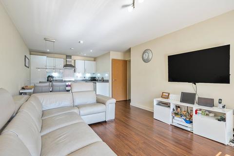 2 bedroom flat to rent, Skerne Road, Kingston Upon Thames, Surrey, KT2