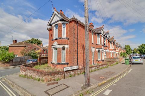 4 bedroom semi-detached house for sale, Hazeleigh Avenue, Woolston