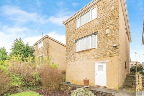 3 bedroom detached house to rent, Clayfield Drive, Bradford