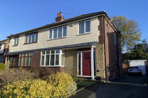 3 bedroom semi-detached house to rent, West Royd Drive, Mirfield WF14