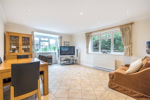 Holly Lodge Cobham Way, East Horsley, Leatherhead, KT24 5BH
